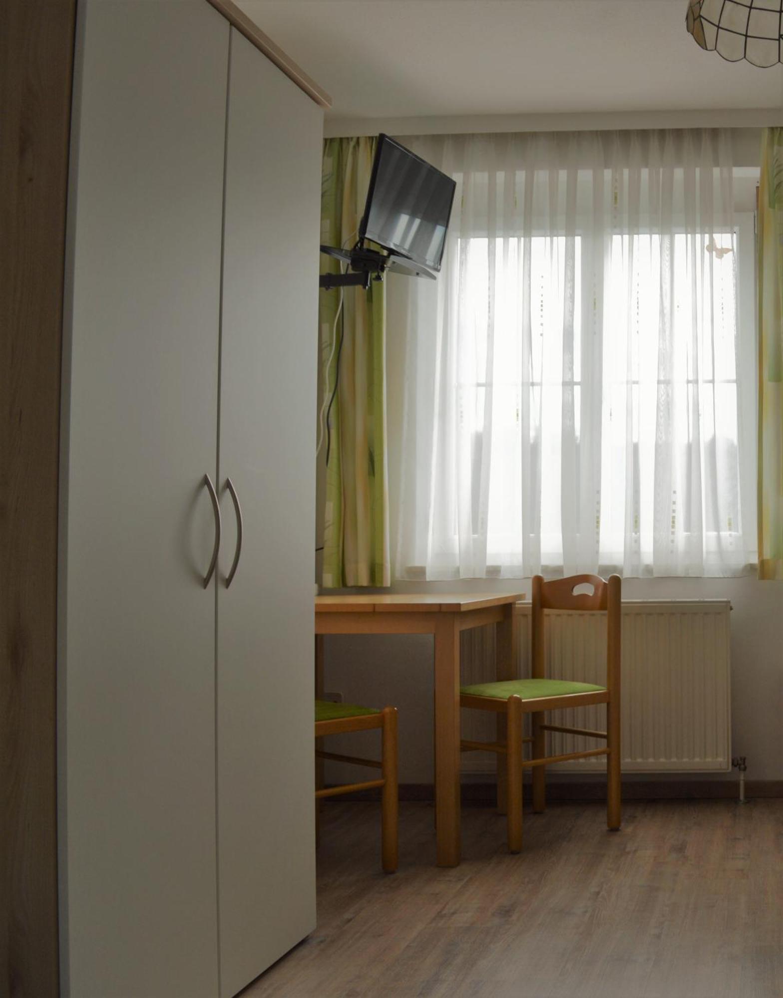 Fruehstueckspension Sterr Strebersdorf Exterior foto